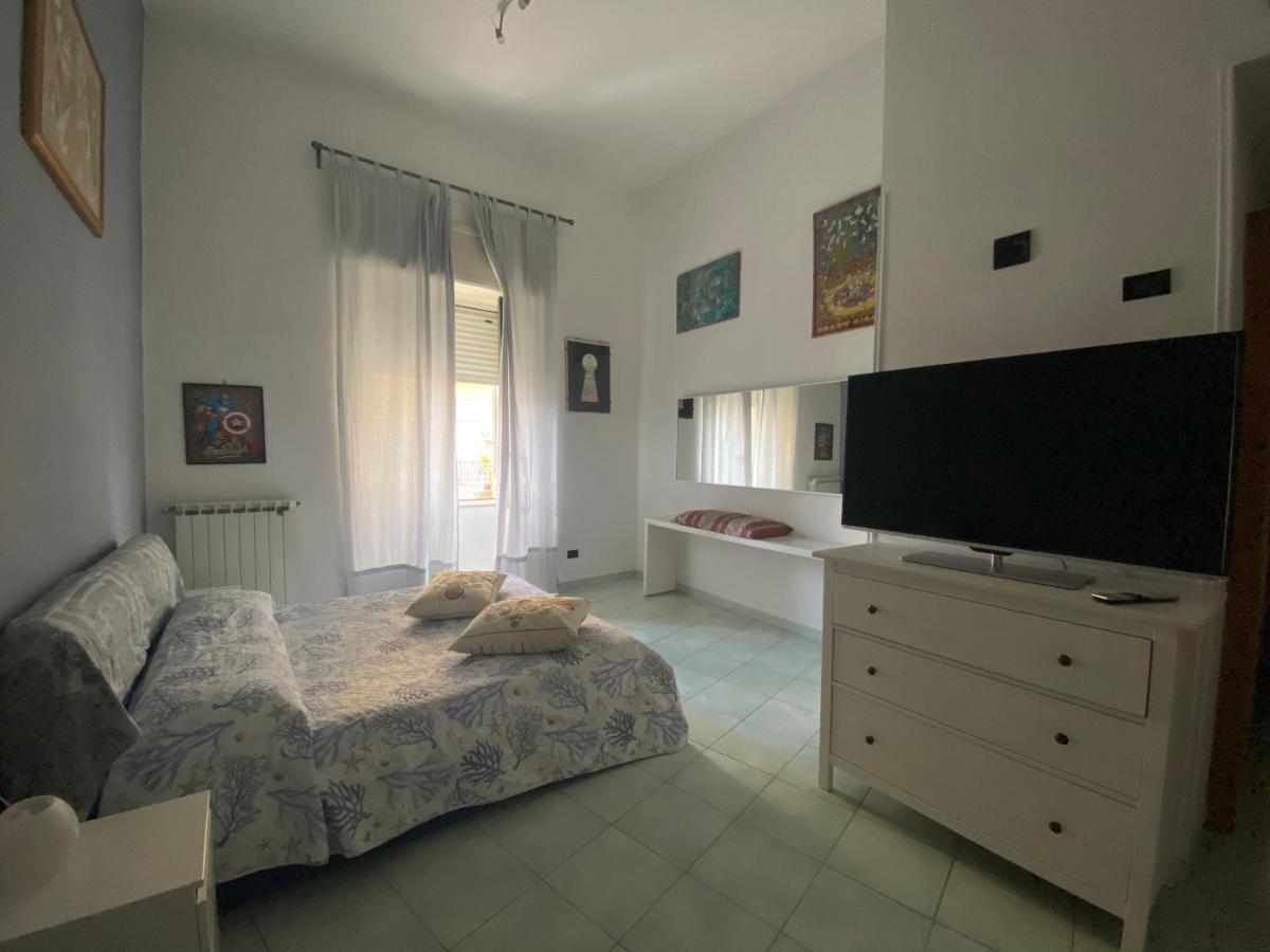 Messineo'S Home Napoli Bagian luar foto
